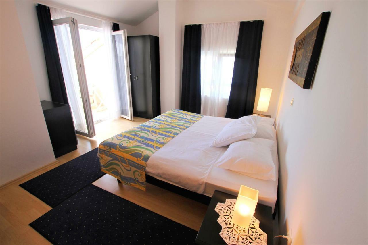Apartments Macolic راب المظهر الخارجي الصورة