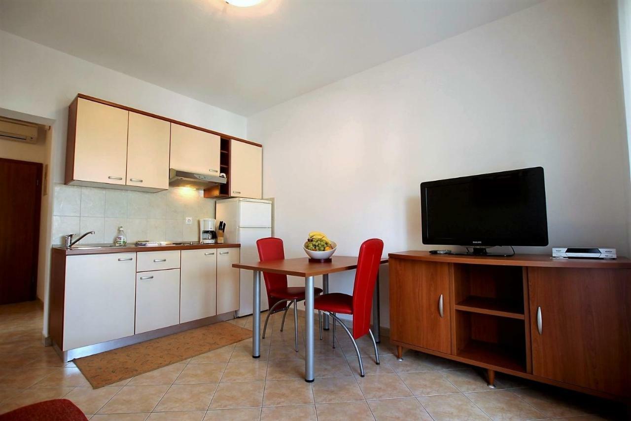Apartments Macolic راب المظهر الخارجي الصورة