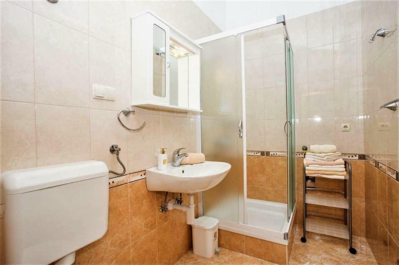 Apartments Macolic راب المظهر الخارجي الصورة
